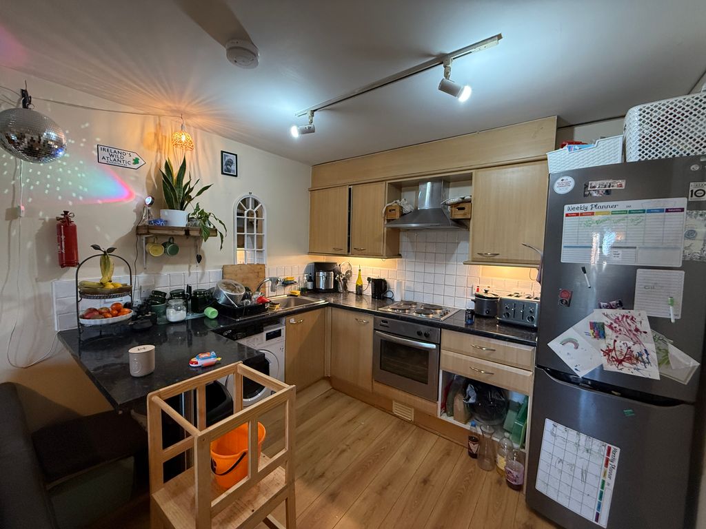 Property photo 3 of 5