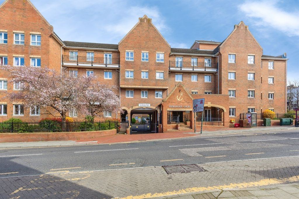 Property photo 1 of 5