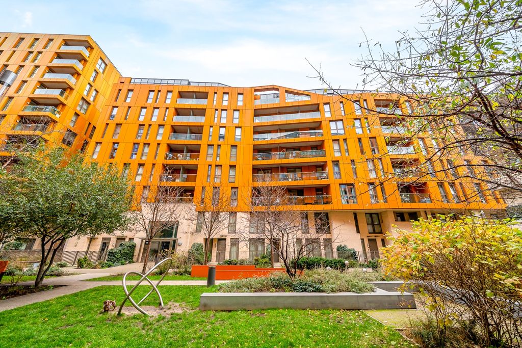 Property photo 1 of 20 4639881