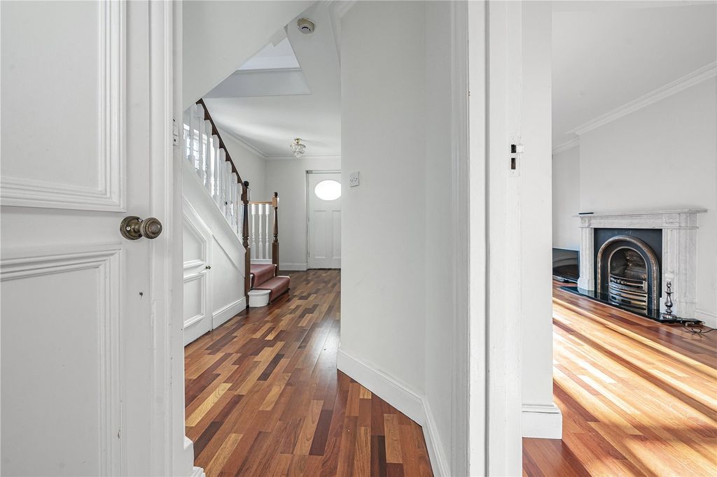 Property photo 3 of 25 Picture No. 16