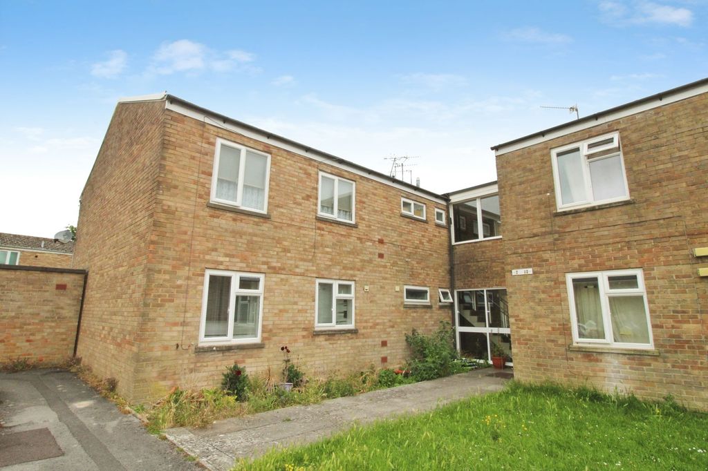 Property photo 1 of 8