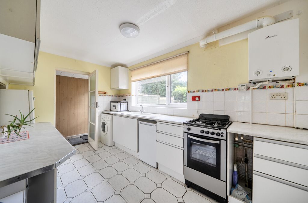 Property photo 2 of 12 149881012