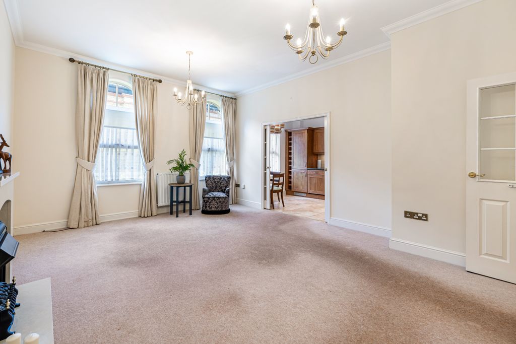 Property photo 2 of 16 7.Jpg