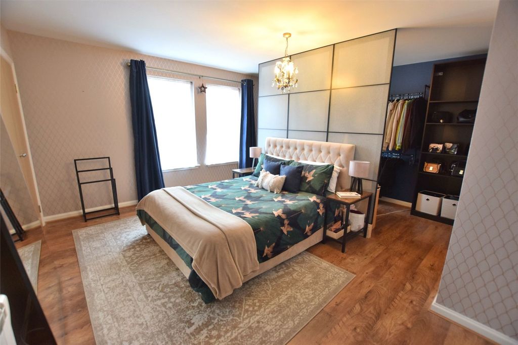 Property photo 3 of 11 Bedroom One