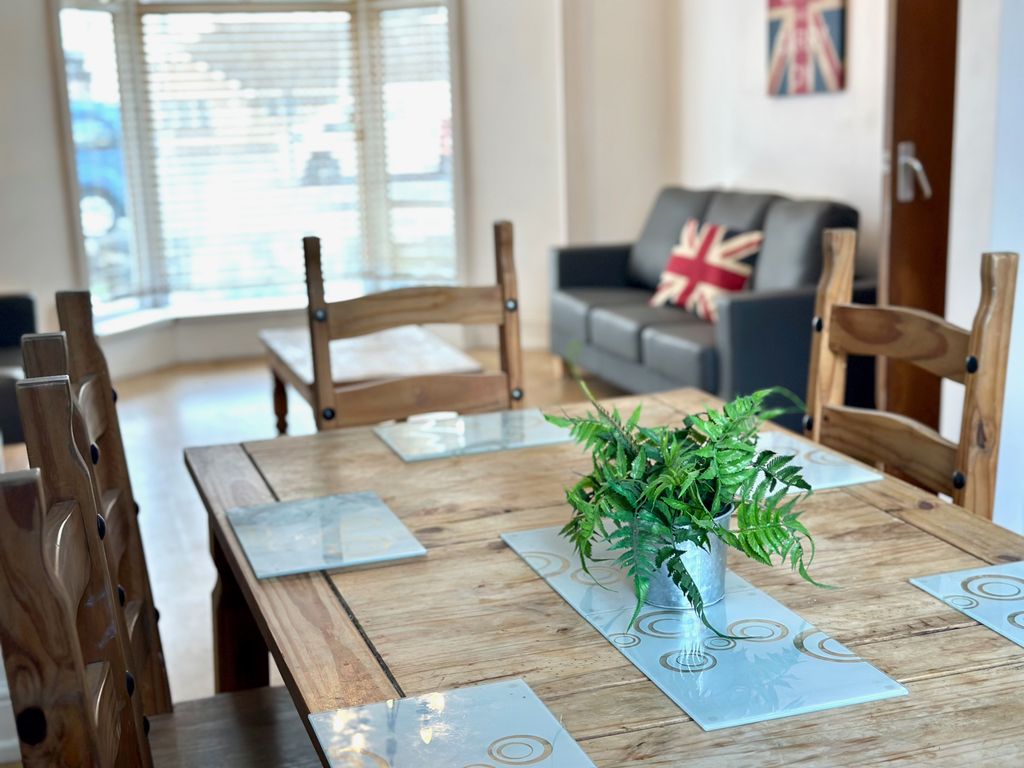 Property photo 3 of 28 Img_4988