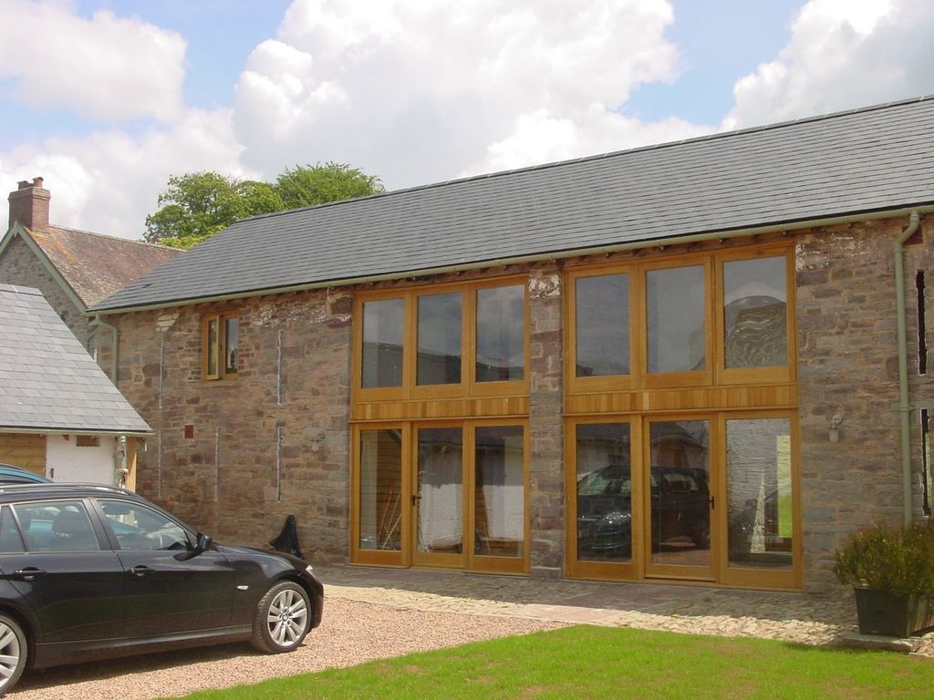 Property photo 2 of 13