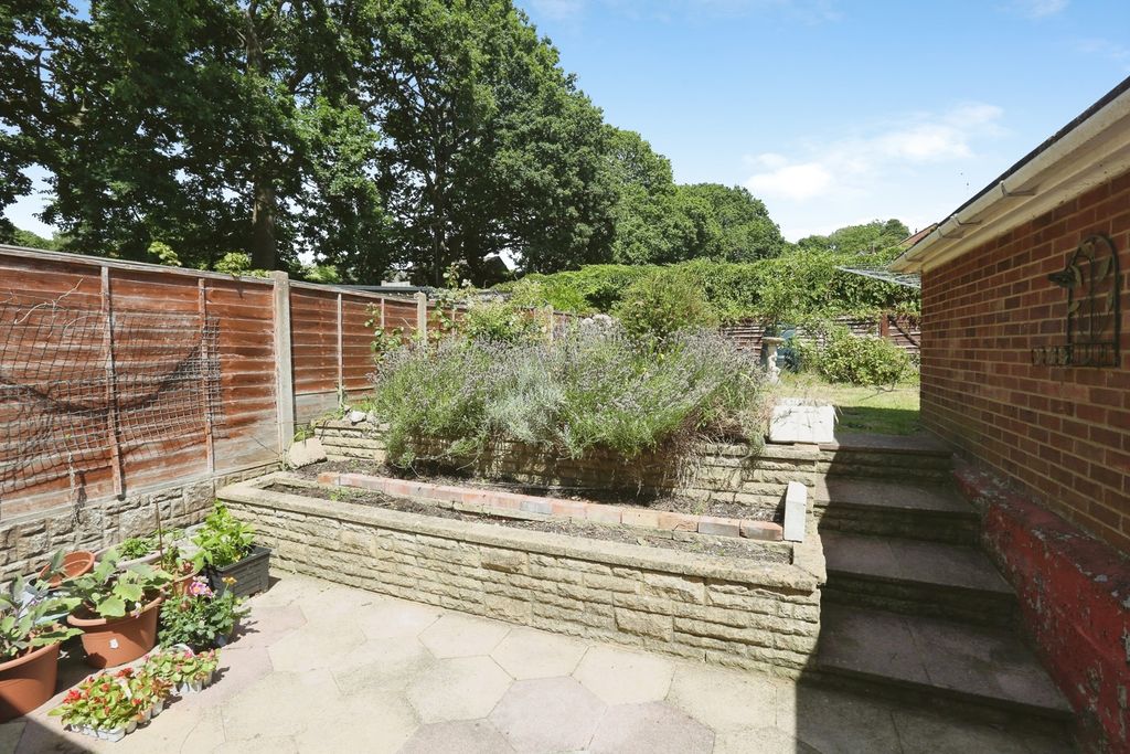 Property photo 2 of 17 Pbox-Img.Jpg