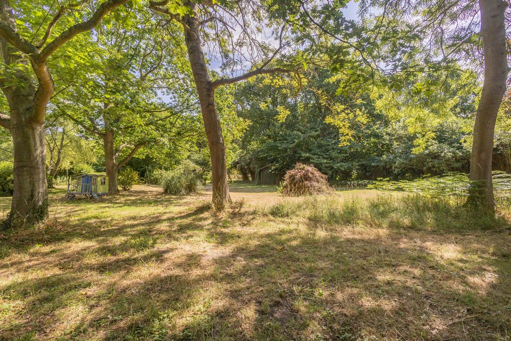 Property photo 3 of 19