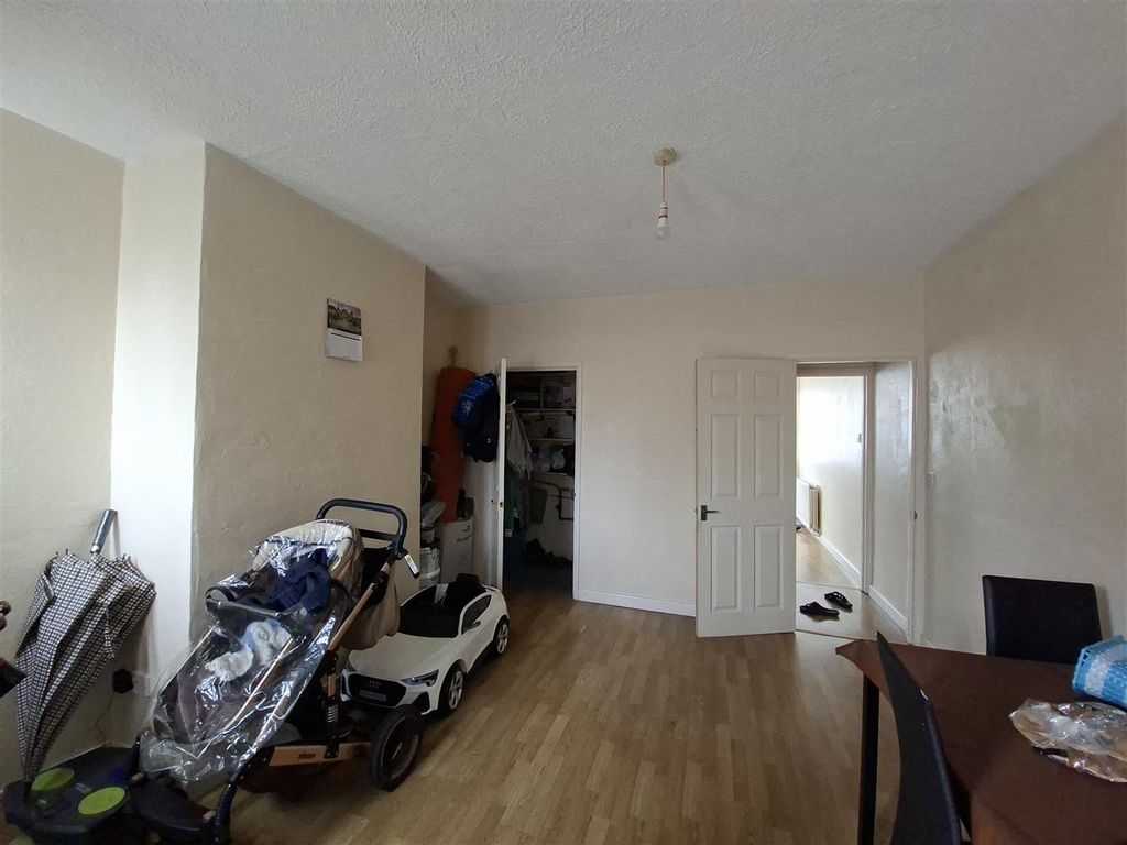 Property photo 2 of 8 20260903_113646.Jpg