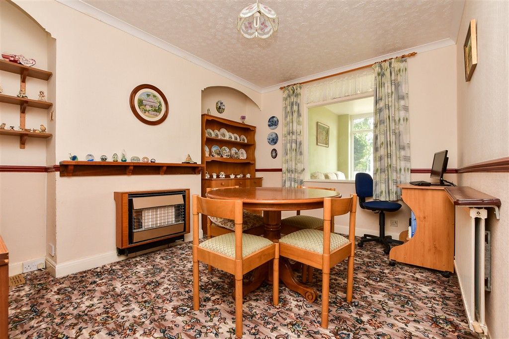 Property photo 3 of 14 Dining Area