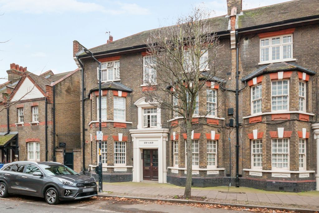 Property photo 2 of 8