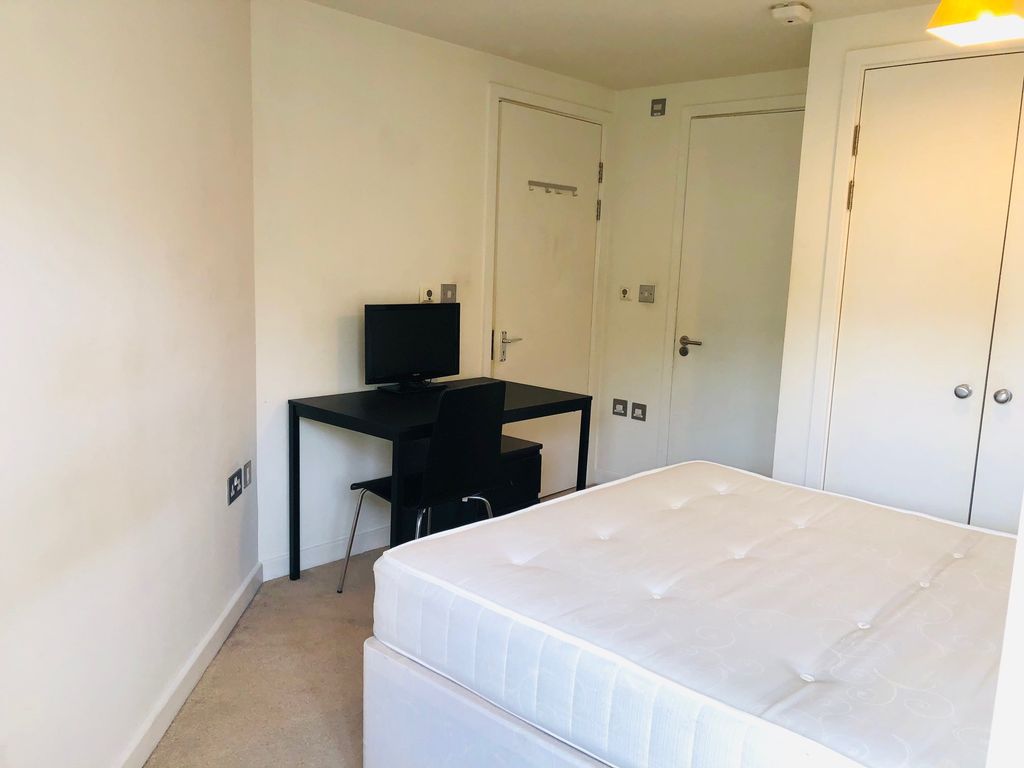 Property photo 3 of 13 En-Suite Double Room For Rent, Canada Water, Maxwellproperties.Co.uk