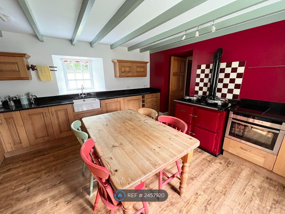 Property photo 2 of 14 Kitchen