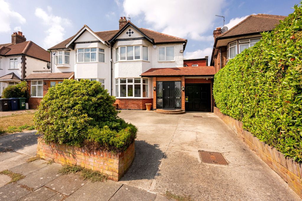 Property photo 1 of 23