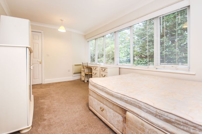 Property photo 3 of 15 Photo 11