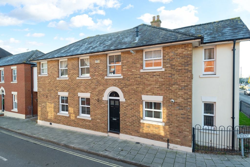 Property photo 1 of 6 2591072