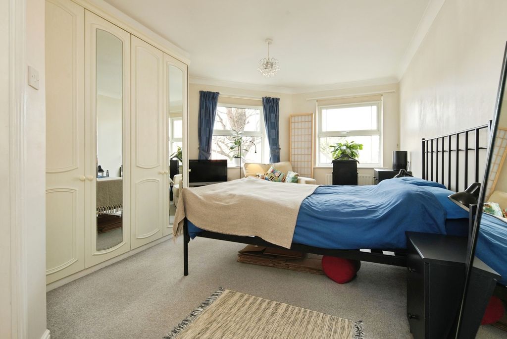 Property photo 2 of 18 Pbox-Img.Jpg