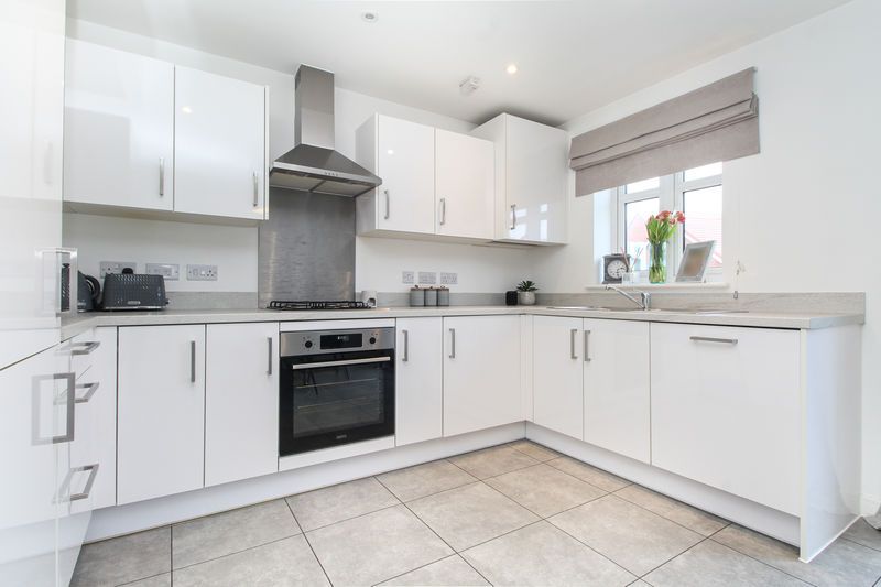 Property photo 2 of 18 Kitchen/Diner