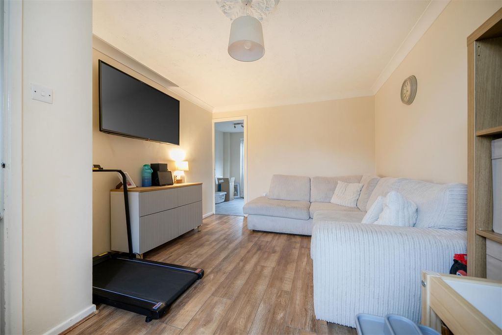 Property photo 3 of 13 1408442-8-69847525671Ae.Jpg