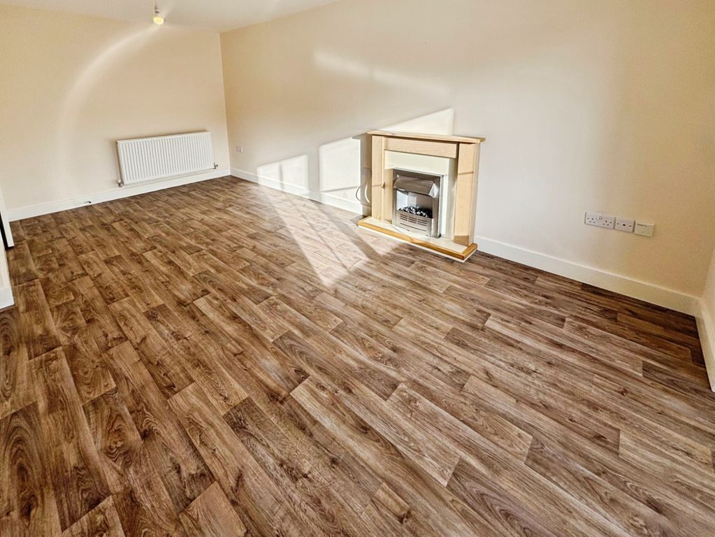 Property photo 3 of 9 Pbox-Img.Jpeg