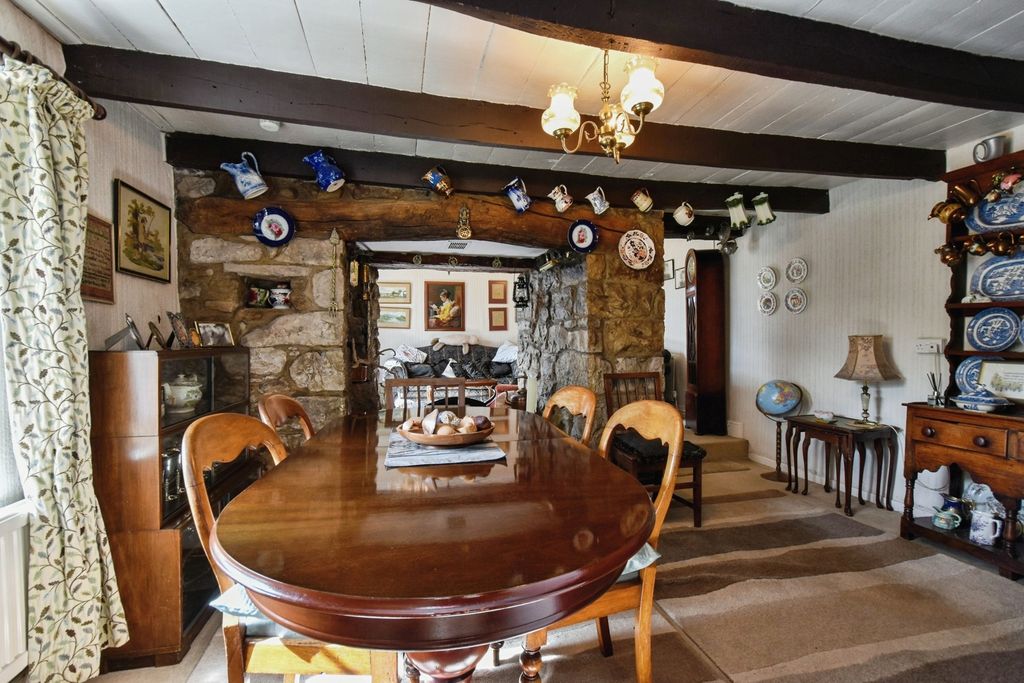 Property photo 3 of 21 Pbox-Img.Jpg