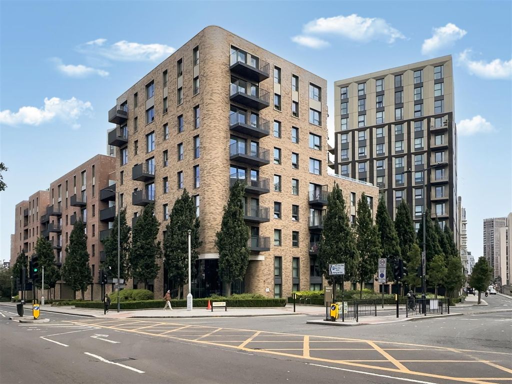 Property photo 1 of 15 Flat 30, Redwood House - Yr7Z65379Lgpkhzqjayw.Jpg