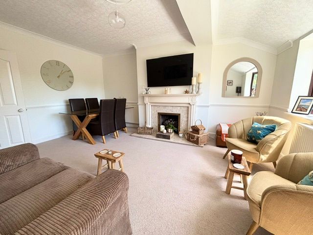 Property photo 3 of 19 Living Room