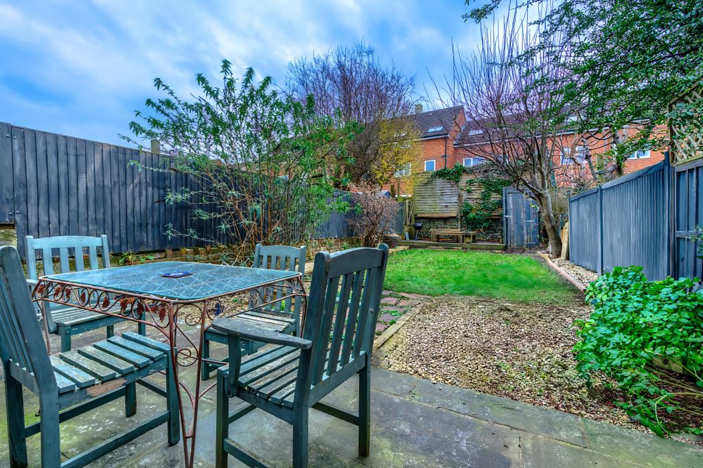 Property photo 2 of 35