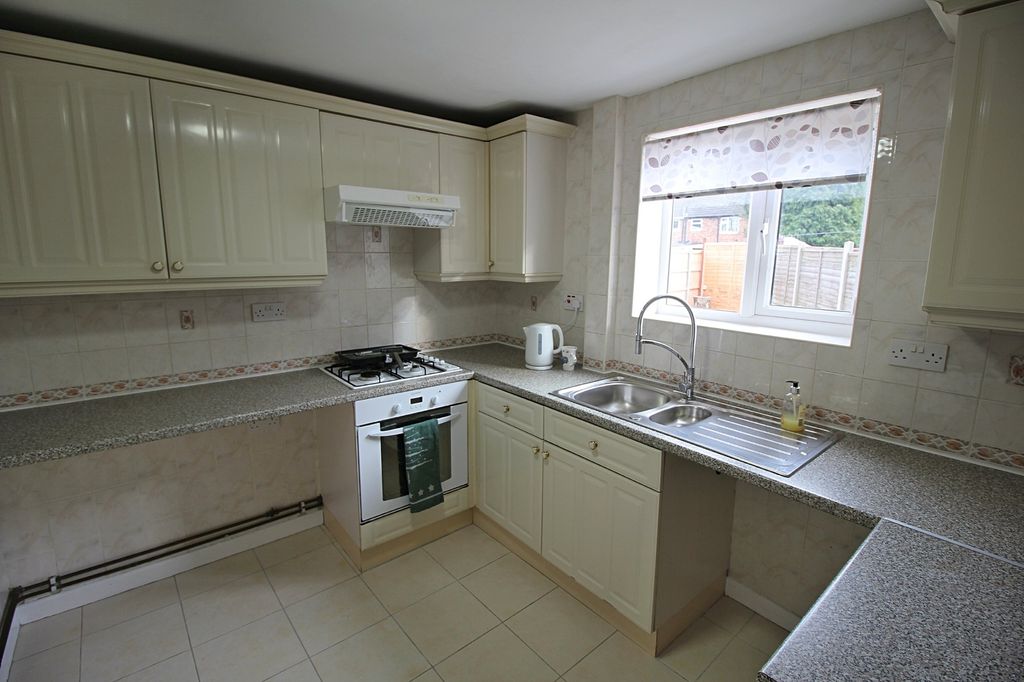 Property photo 3 of 15