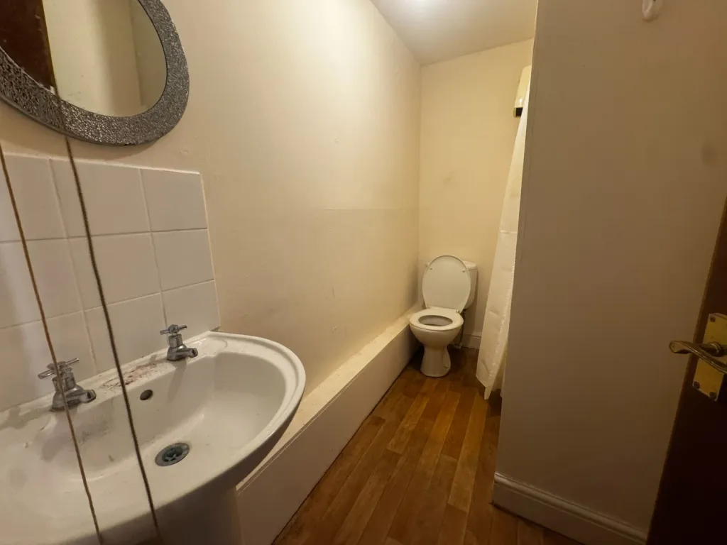 Property photo 3 of 3