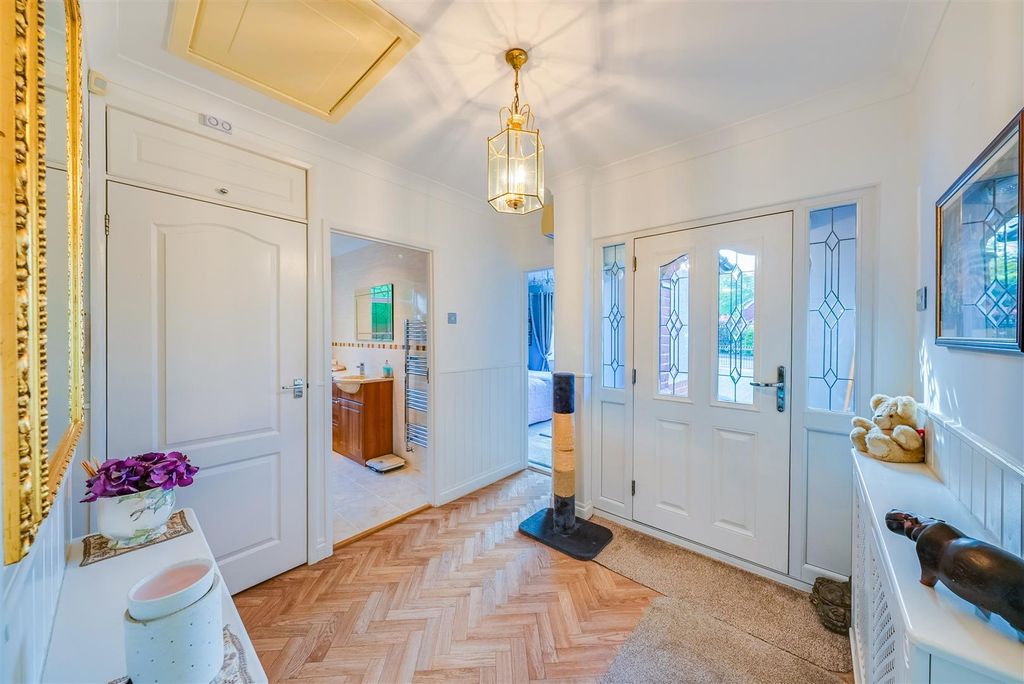 Additional image 7 of 4 bed detached bungalow for saleGorsewood Road, Hartley, Longfield DA3