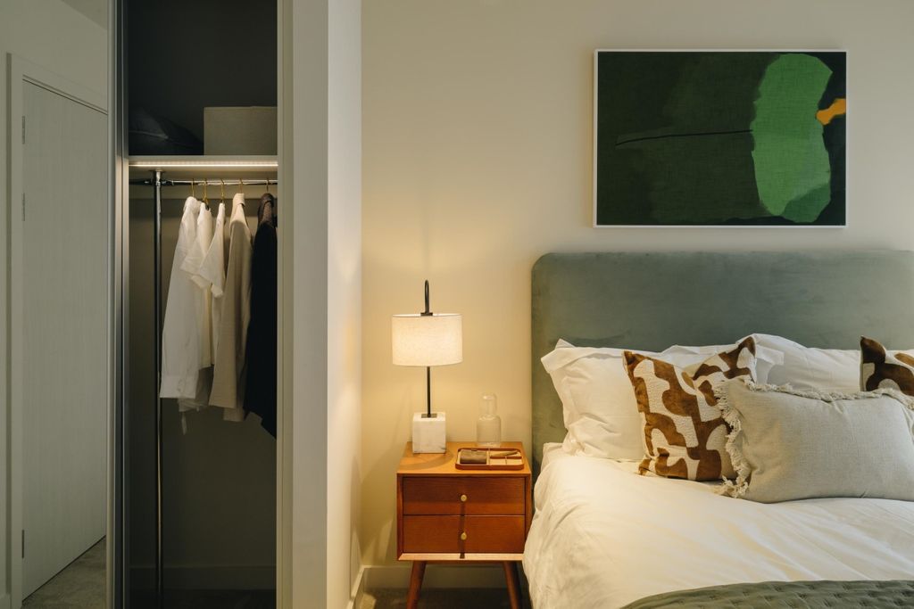 Property photo 3 of 9 Bedroom2