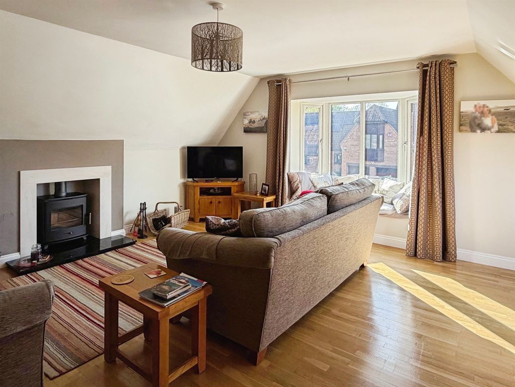 Property photo 3 of 4