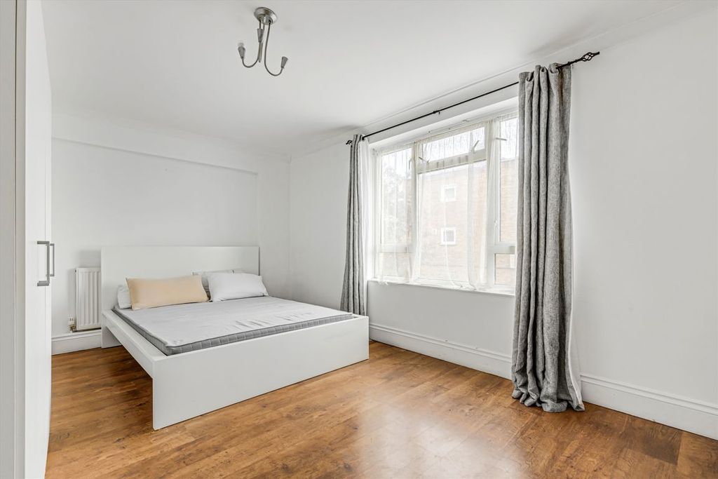 Property photo 3 of 7