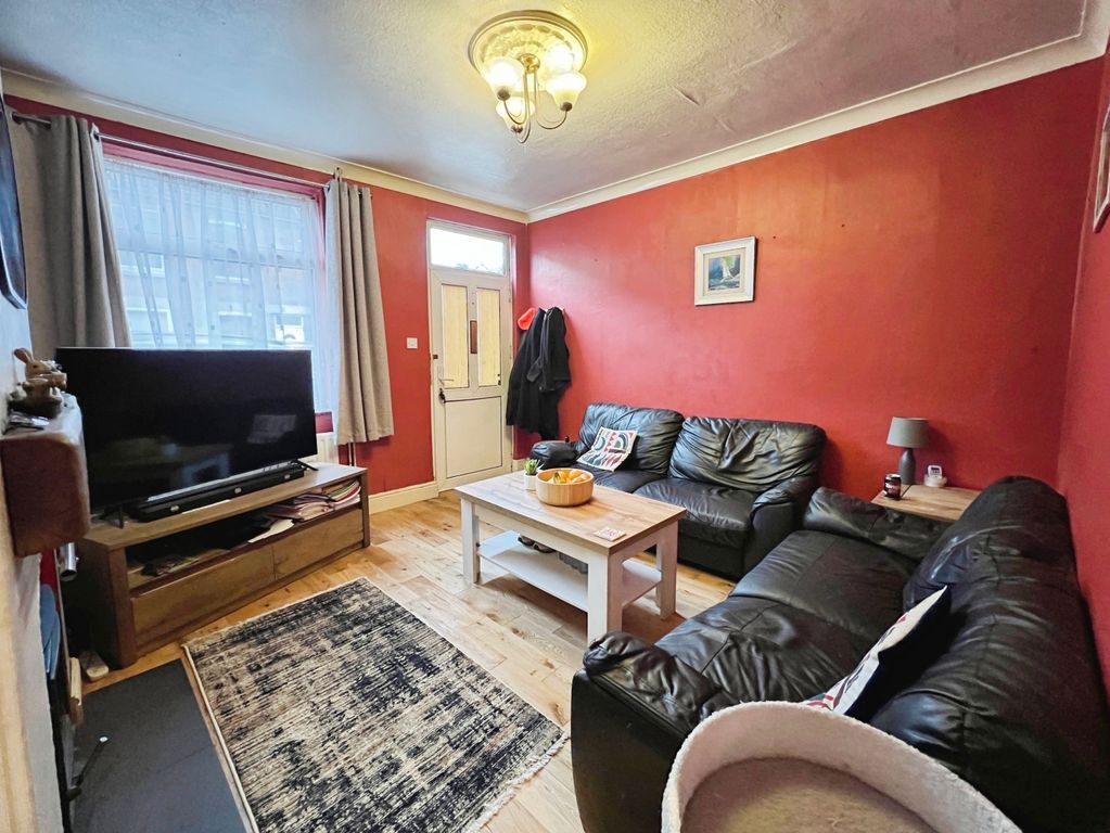 Property photo 3 of 16