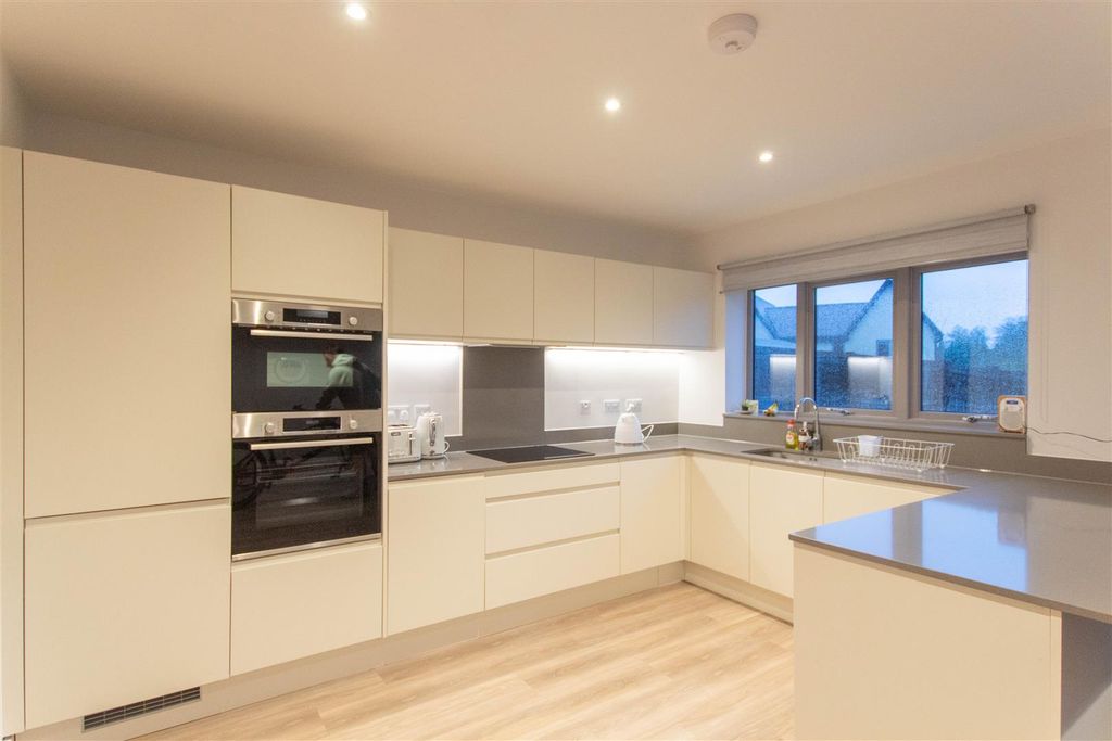 Property photo 3 of 14 Img_1465.Jpg