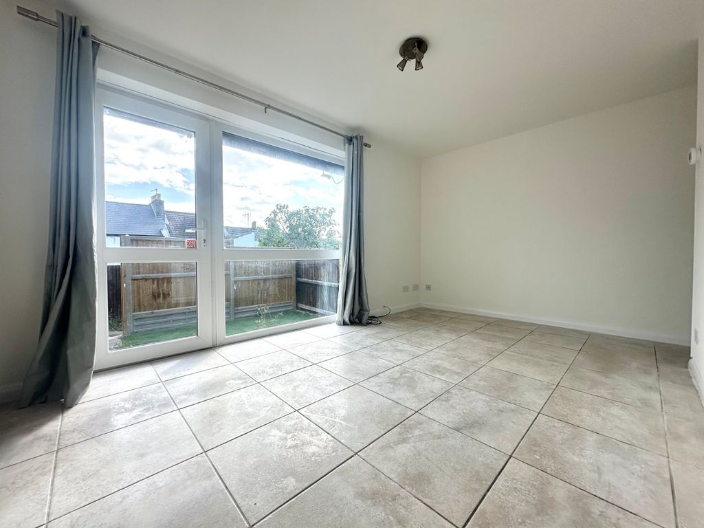 Property photo 3 of 10 Picture No. 09