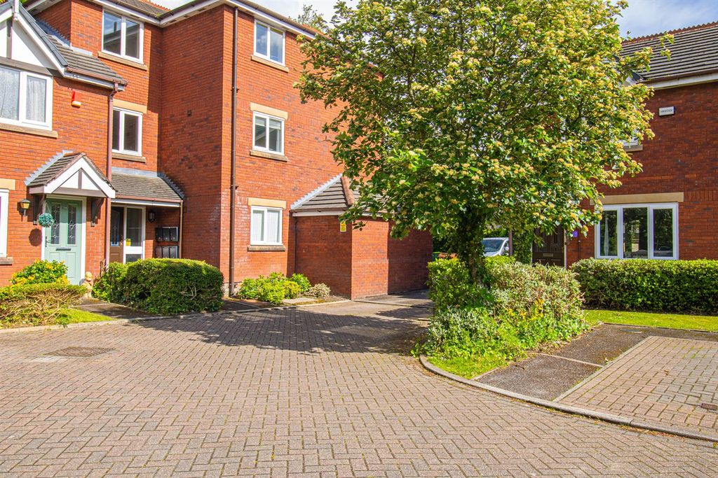Additional image 12 of 1 bed flat for saleBeamont Drive, Ashton-On-Ribble, Preston PR1