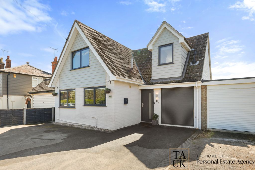 Property photo 1 of 27