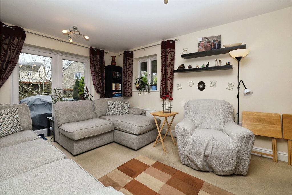 Property photo 3 of 17 Picture No. 21