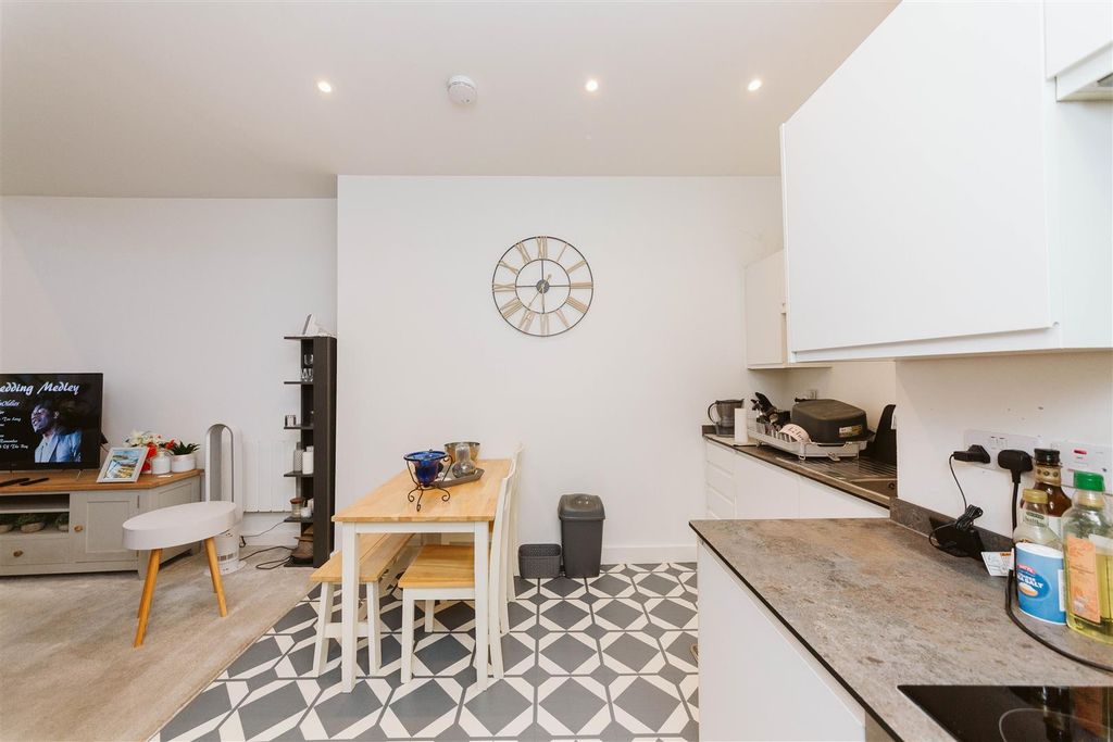 Property photo 3 of 9 Ks2B0299.Jpg