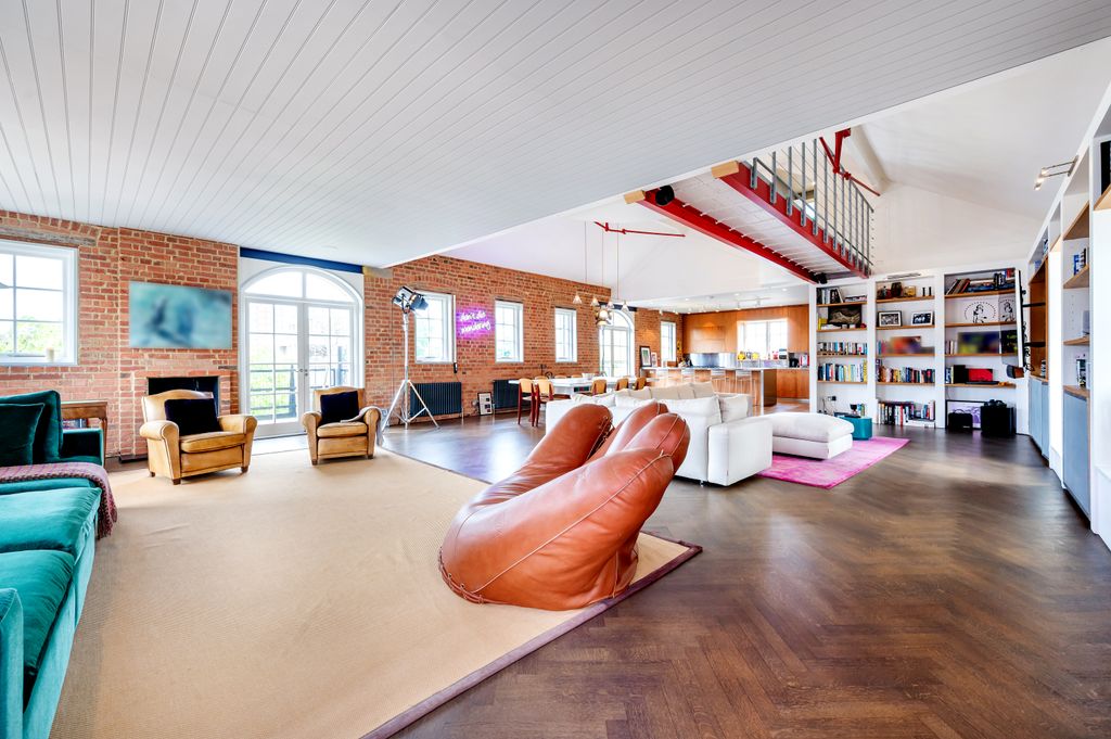 Property photo 1 of 38 7 Old Library Apartments (20).Jpg