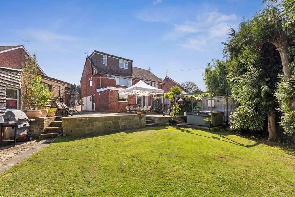 Property photo 3 of 13