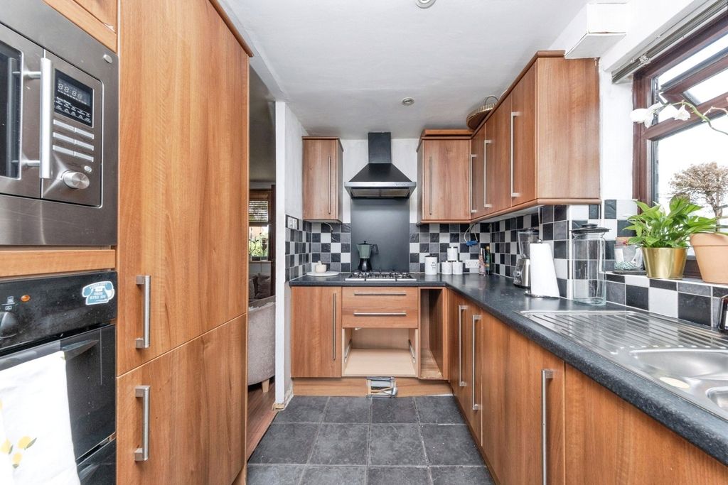 Property photo 3 of 18 Picture No. 03