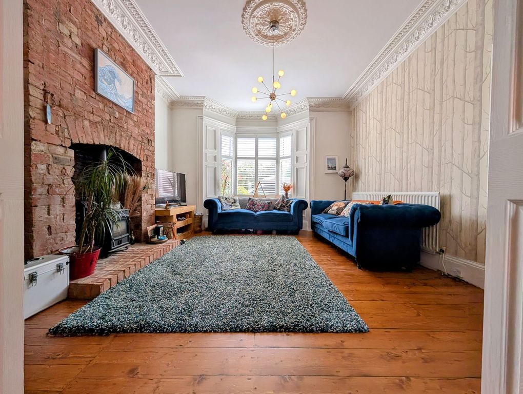 Property photo 3 of 41