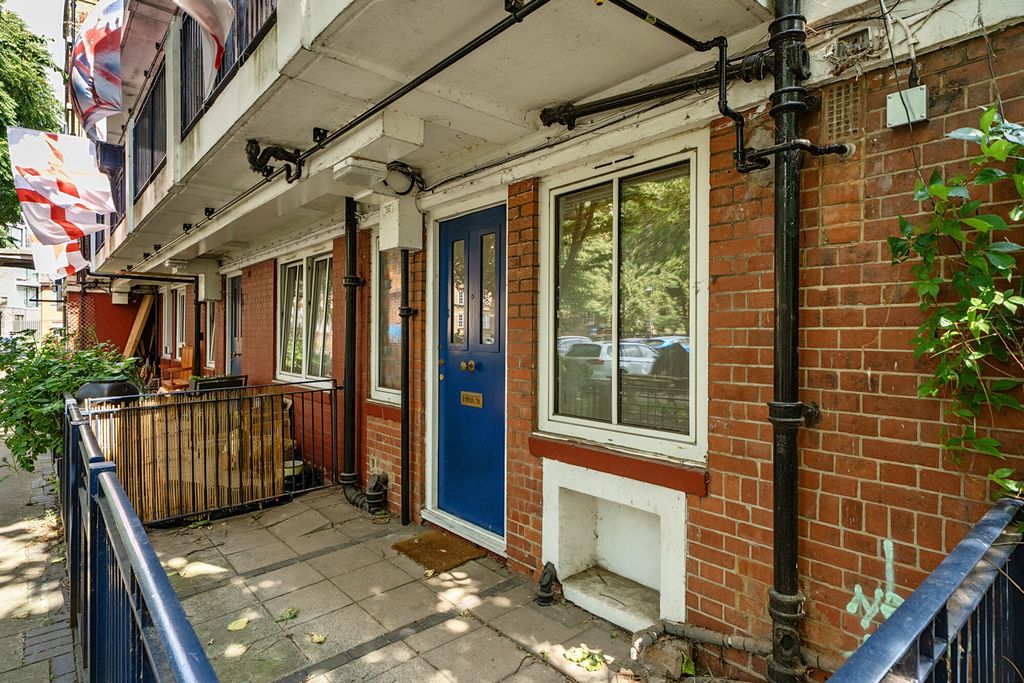 Property photo 1 of 15 External