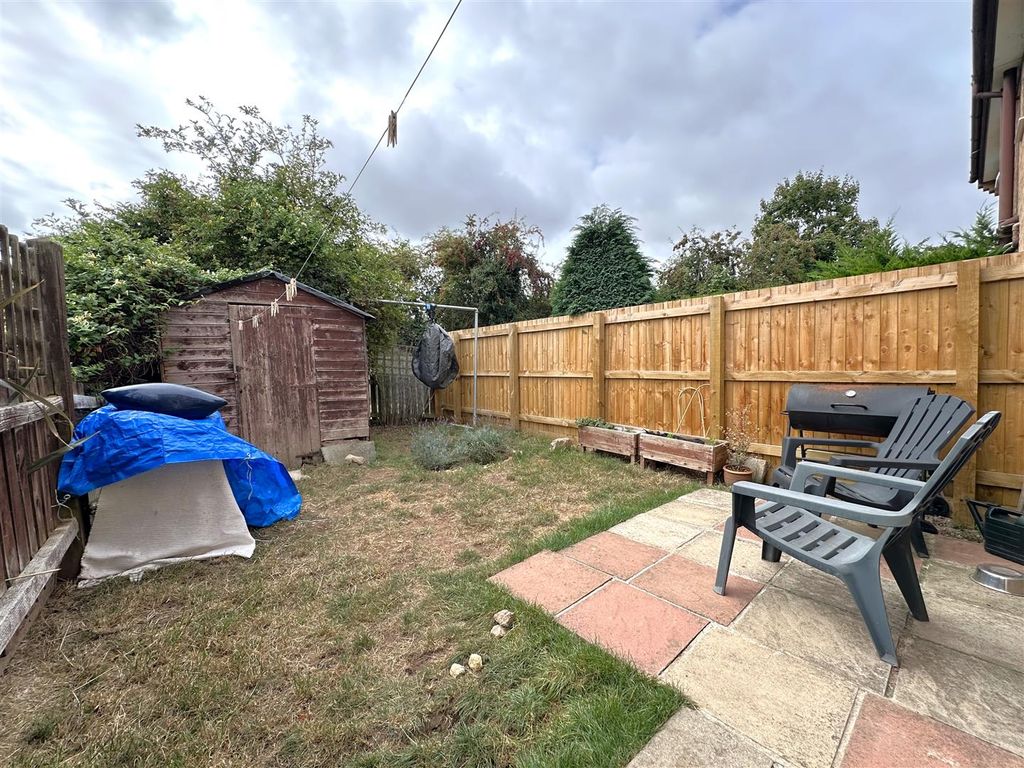 Property photo 3 of 11 Enclosed Rear Garden 605
