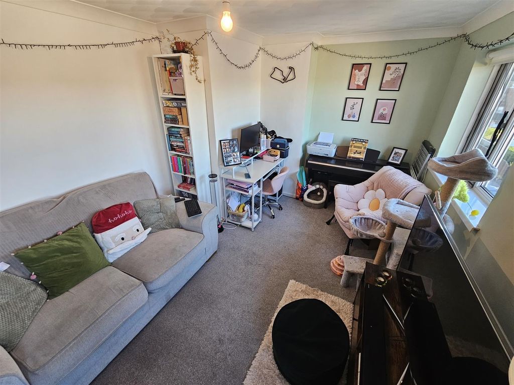 Property photo 3 of 11 20251203_123456[1].Jpg