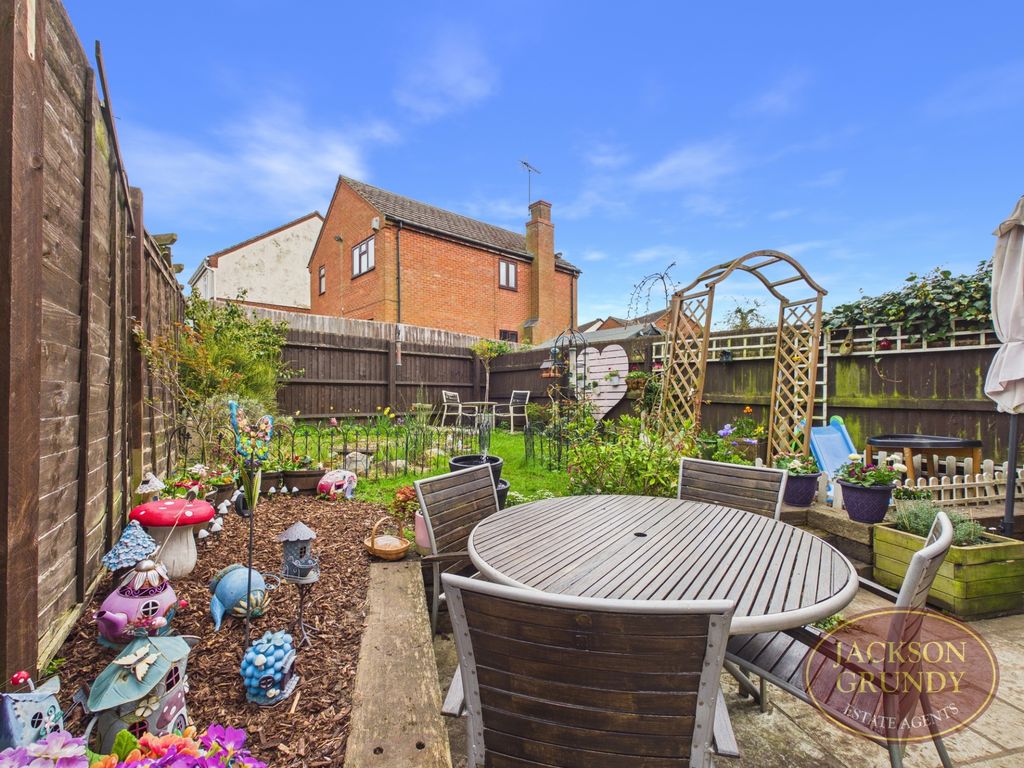 Property photo 2 of 11 Photo 2