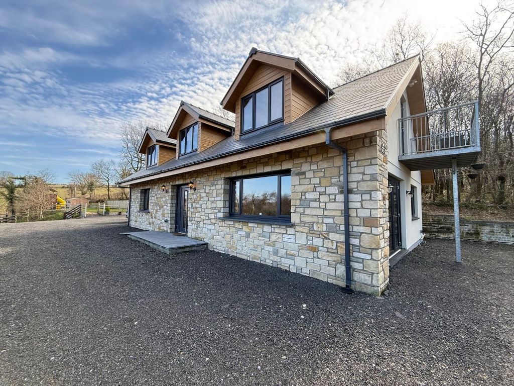 Property photo 1 of 34
